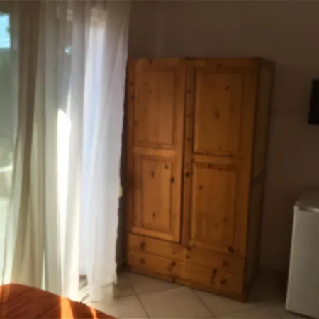 Vila Zografos Potos
